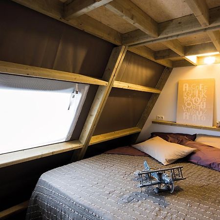 Mobile Homes Camping Santa Marina, Lanterna Tar-Vabriga Екстер'єр фото The bedroom